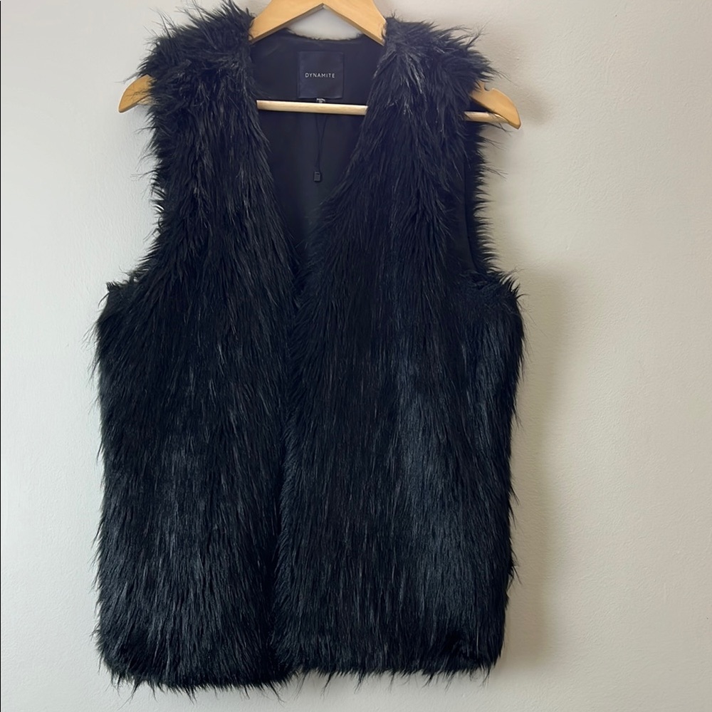Dynamite Black Faux Fur Vest Size M/L – Chic & Cozy